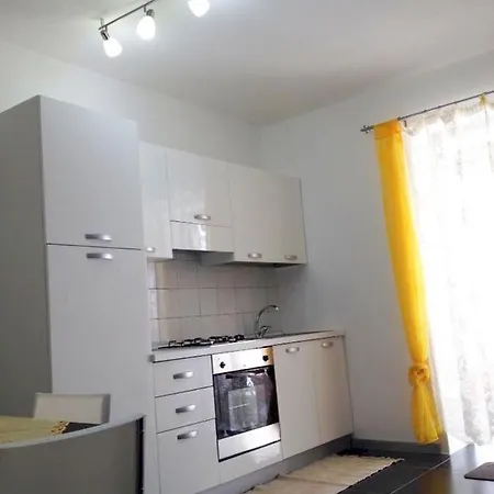 Casa Vacanza Athena بيت للعطل Torre Pali